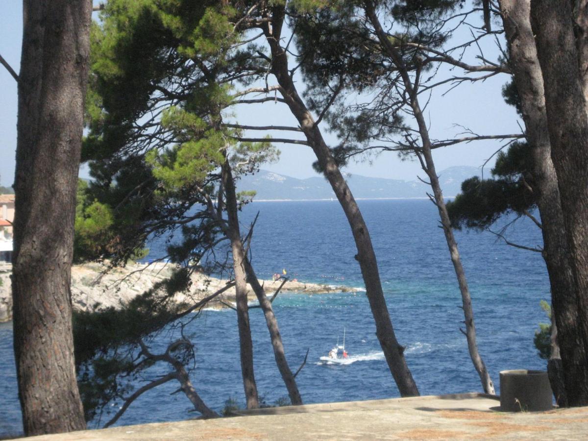 Apartments Veli Losinj Ngoại thất bức ảnh