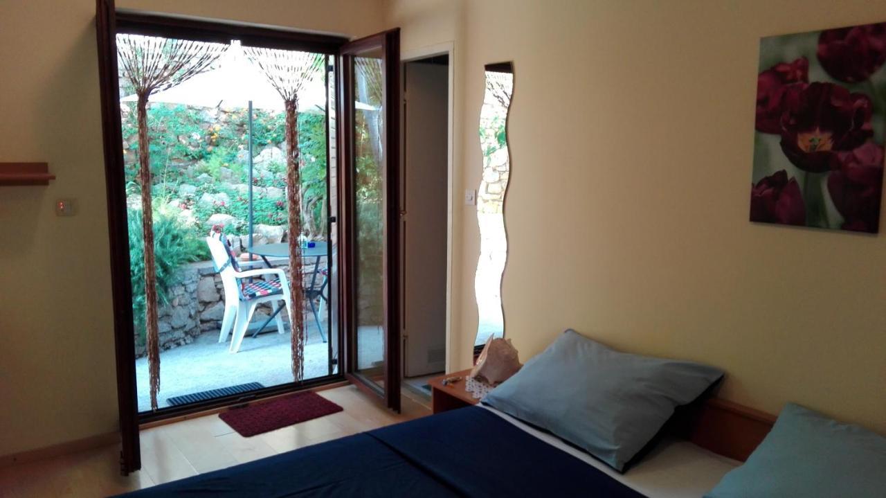 Apartments Veli Losinj Ngoại thất bức ảnh