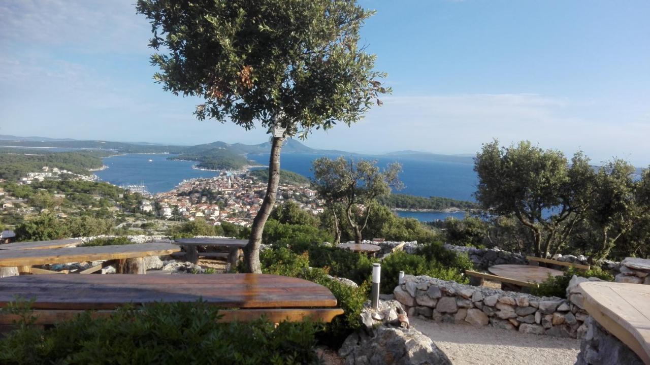 Apartments Veli Losinj Ngoại thất bức ảnh