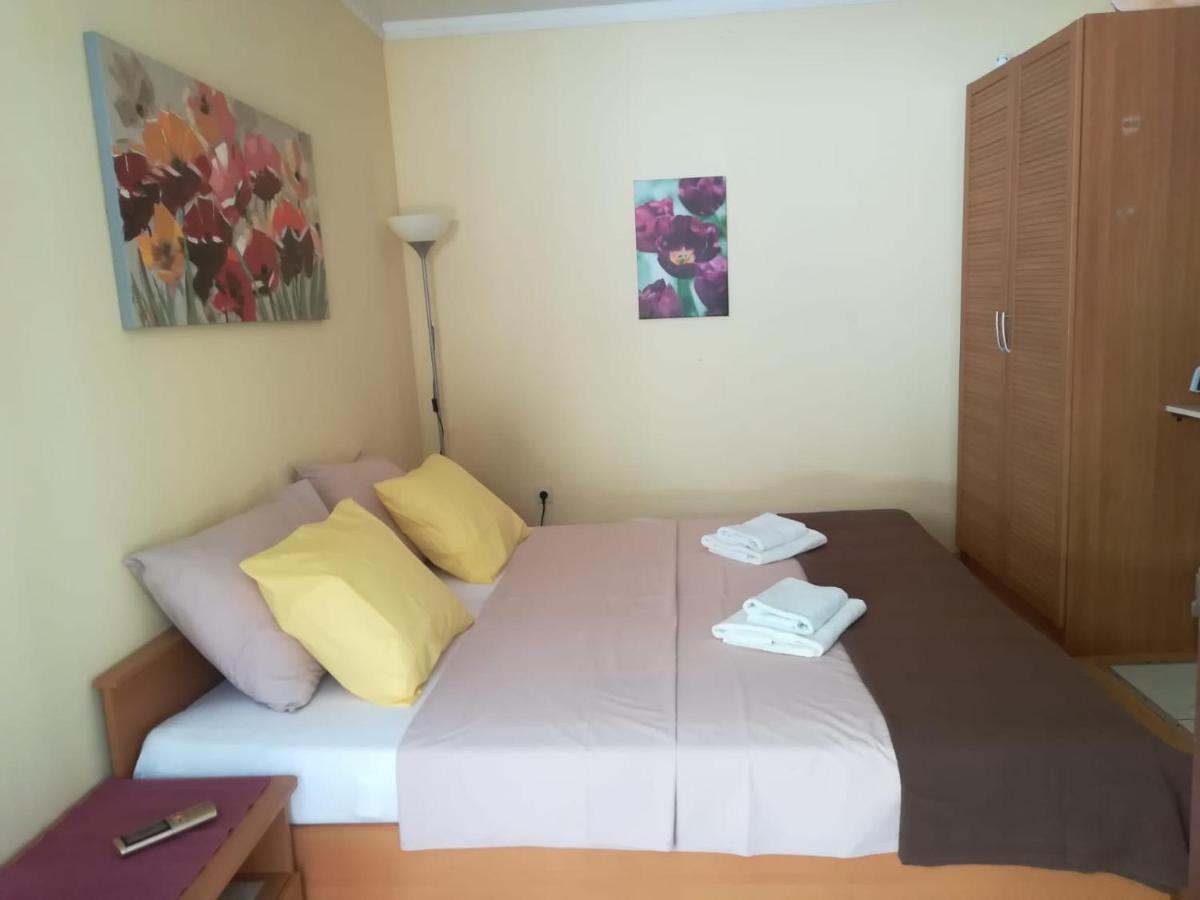 Apartments Veli Losinj Ngoại thất bức ảnh