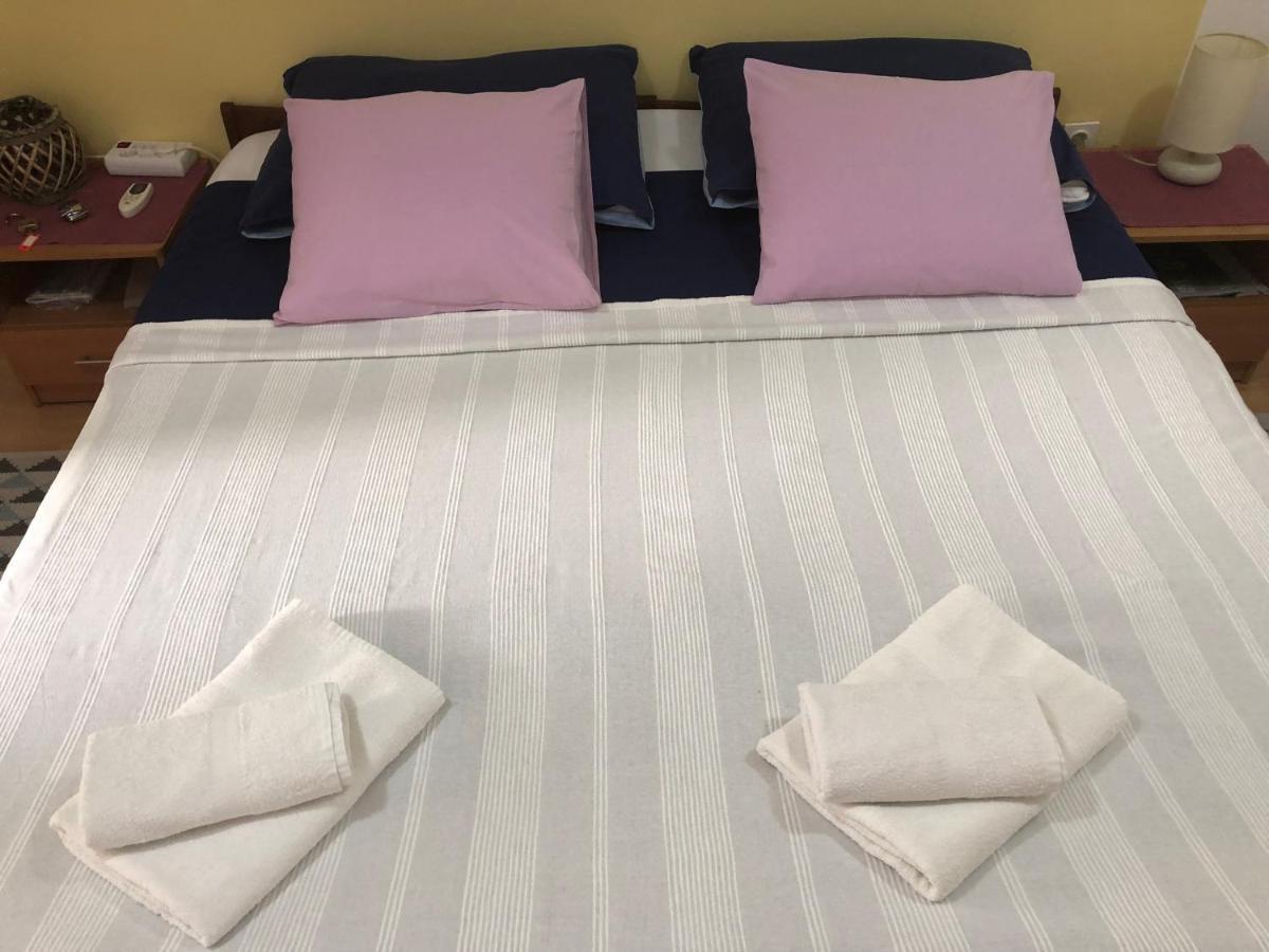 Apartments Veli Losinj Ngoại thất bức ảnh