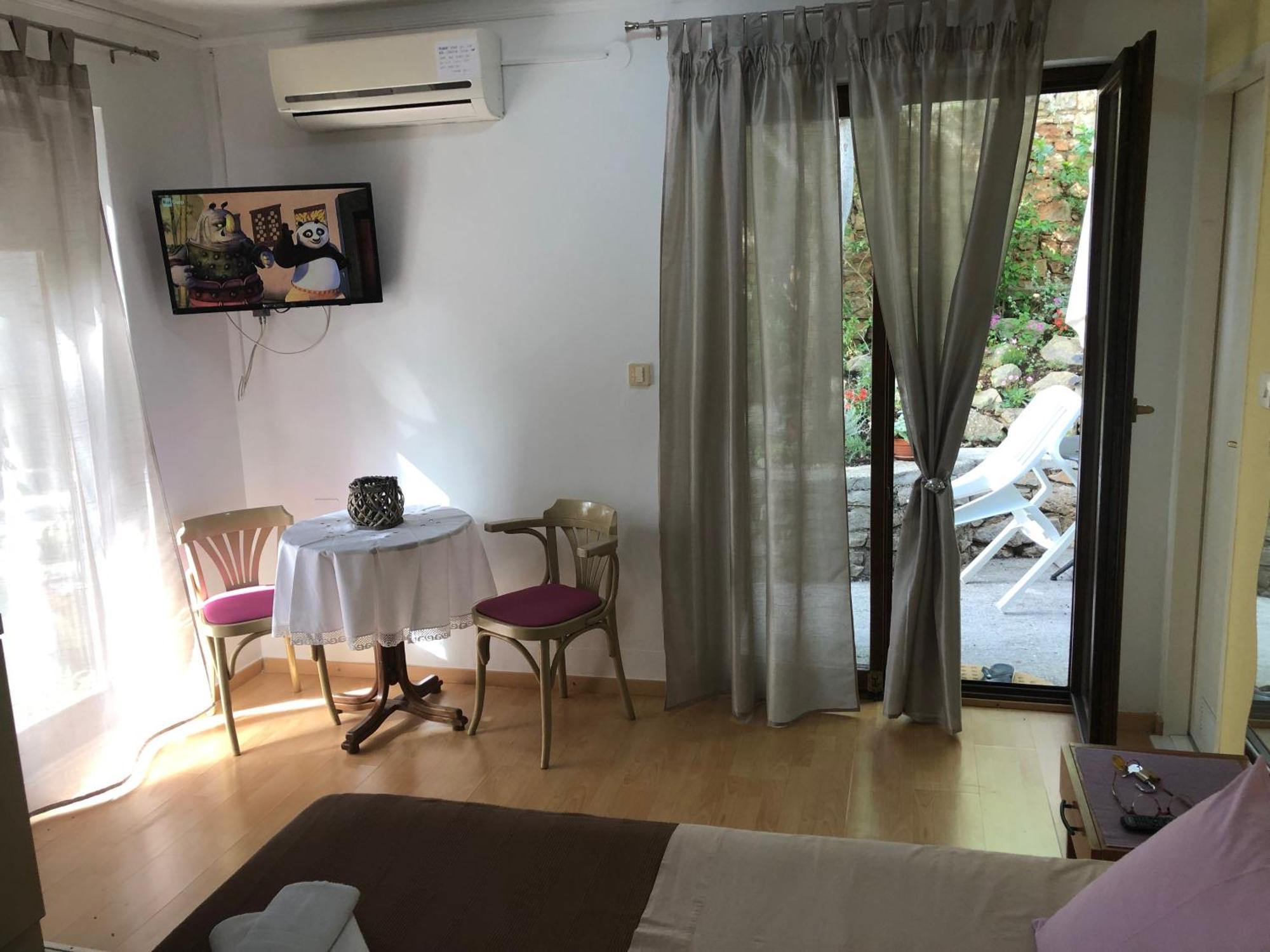 Apartments Veli Losinj Ngoại thất bức ảnh