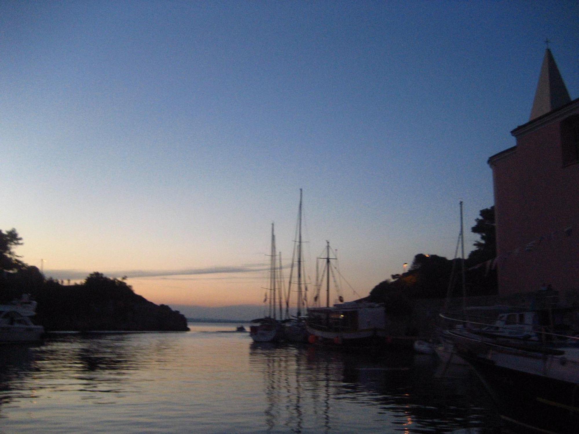 Apartments Veli Losinj Ngoại thất bức ảnh