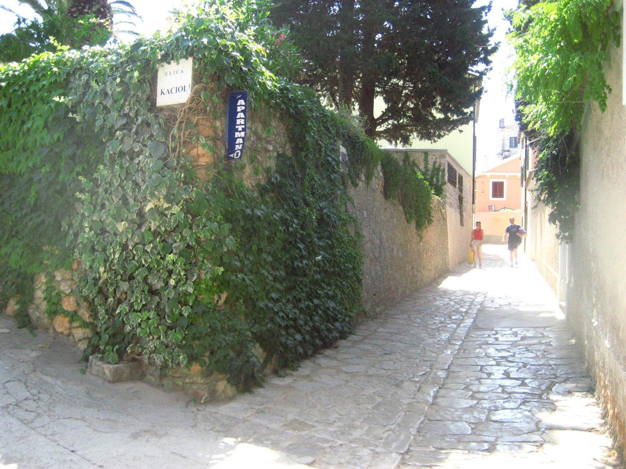 Apartments Veli Losinj Ngoại thất bức ảnh